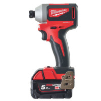 Акумулаторен ударен гайковерт MILWAUKEE M18BLID2-502X