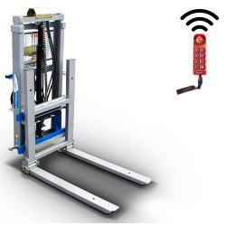 Мачтов мотокар за трактори GRAECUS CLARK800 DUPLEX180-RC