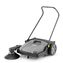 Ръчноводима метачна машина KARCHER без засмукване КМ 70/15 С Classic Ръчноводима метачна машина KARCHER без засмукване КМ 70/15 С Classic